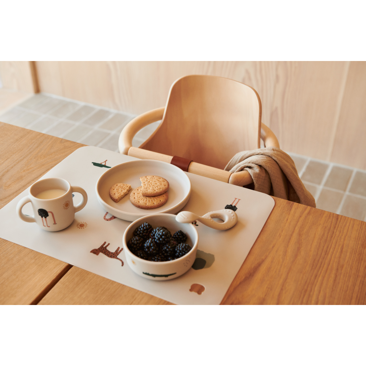Vivi Silicone Tableware Set - Safari sandy mix